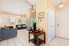 Building Photo - 2210 SE 6th Ct