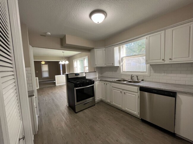 Building Photo - Coming soon! Comfort, Convenience, and Charm – All in This 2 Bedroom Home!