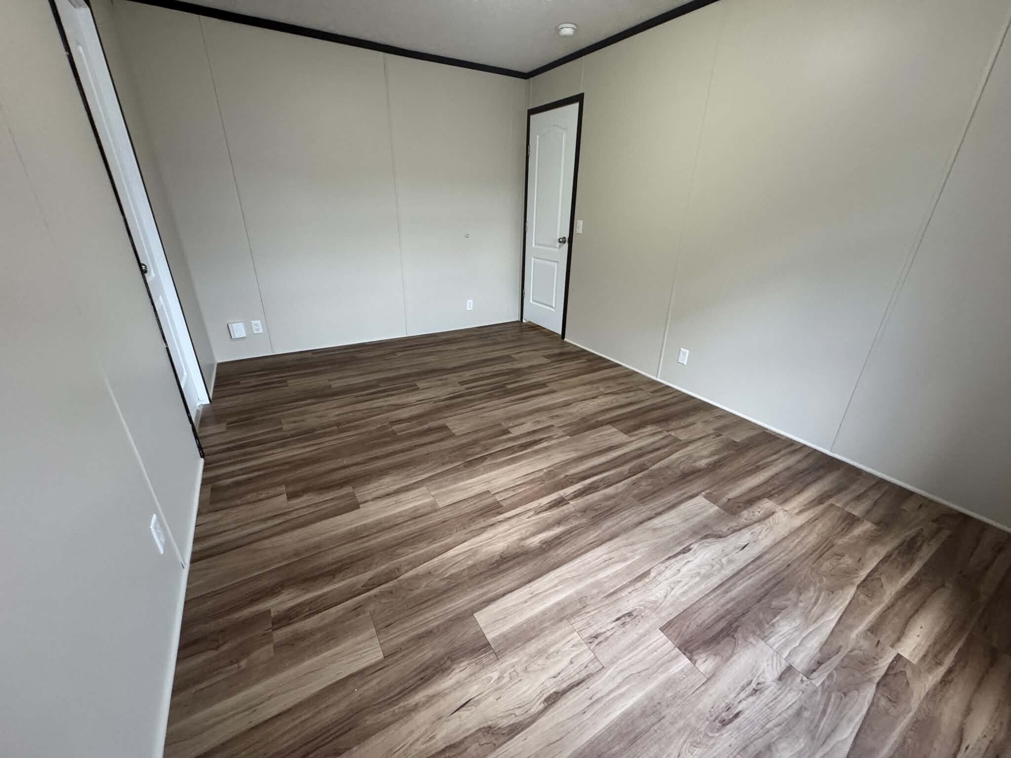 Building Photo - 48596 Leafdale Ct