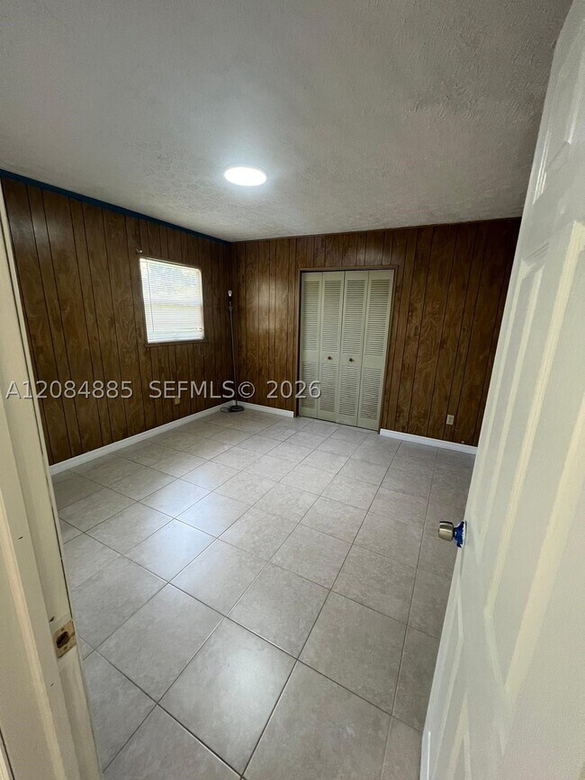 Building Photo - 3104 Tropic Blvd