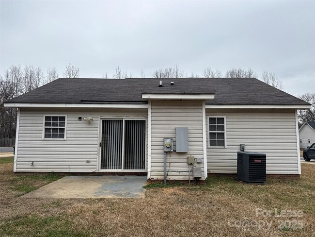 Building Photo - 3214 Atlas Dr