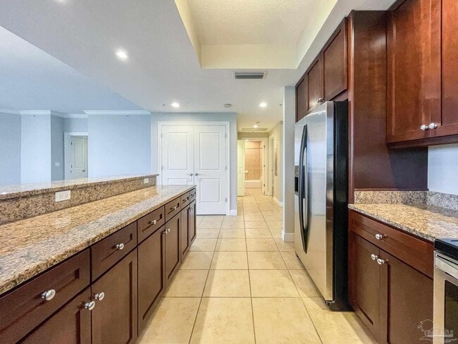 Building Photo - 612 Lost Key Dr