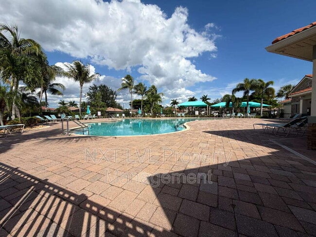 Building Photo - 9453 River Otter Dr