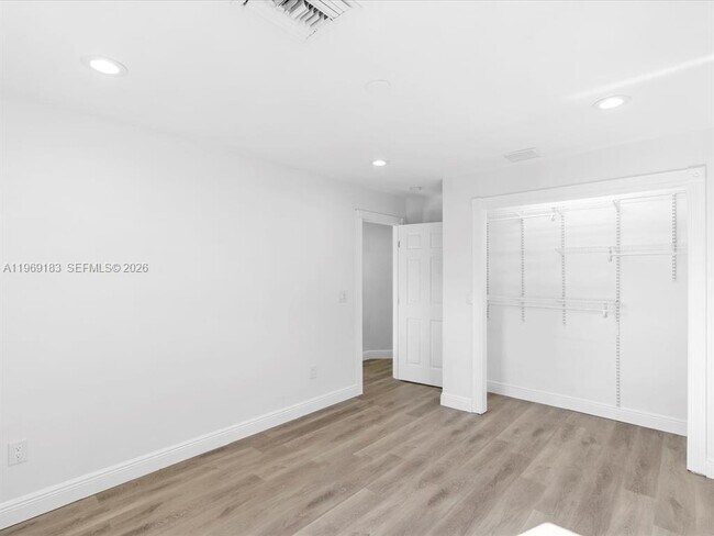 Building Photo - 8 SW 11th St