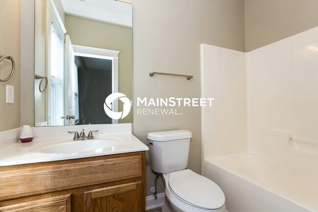 Building Photo - 3 Bedroom Pet-Friendly Home in Huntersville, NC with Main Street Renewal