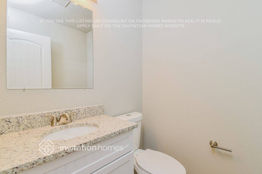 Building Photo - 3614 Saguaro Cir