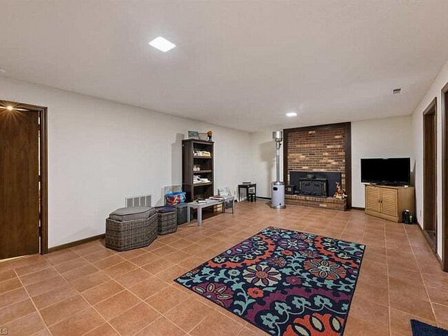 Building Photo - 2735 Anglesey Ct