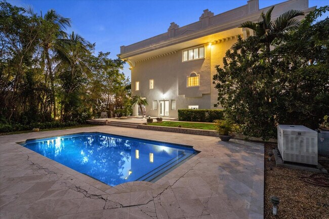 Building Photo - 414 Riviera Isle Dr