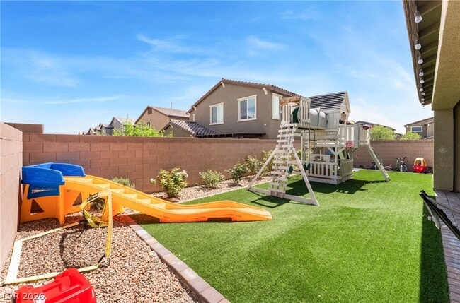 Building Photo - 7438 Ardenno St