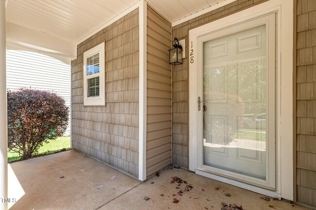 Building Photo - 128 Georgetowne Dr