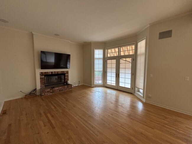 Building Photo - Amazing home in desirable Placerville neighborhood!