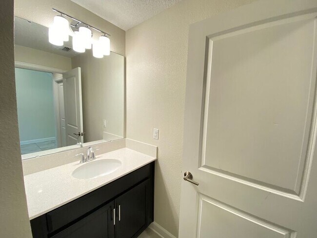 Building Photo - 4442 Seven Canyons Dr