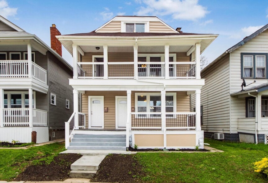 Primary Photo - 770 Kelton Ave