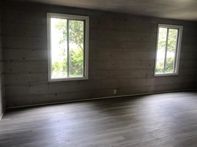 Building Photo - 130 El Bonito Way