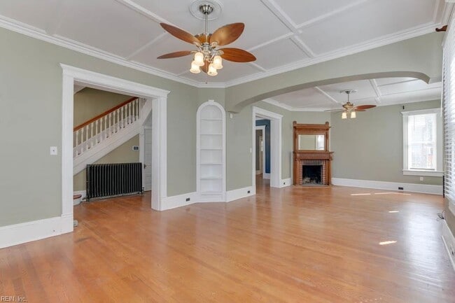 Building Photo - 1051 Naval Ave