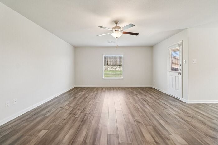 Building Photo - 412 Abram Ave