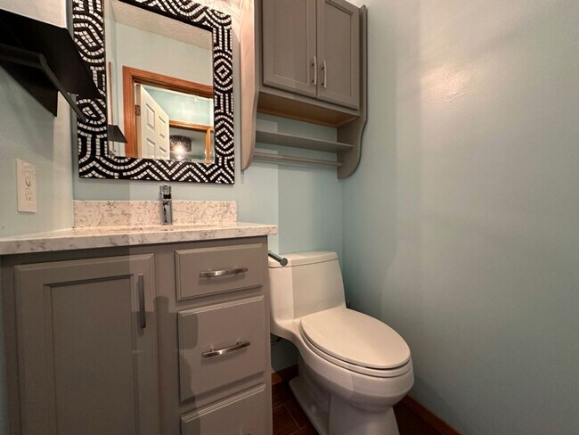 Building Photo - Sophisticated Townhome Living with Modern ...