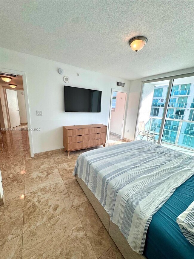 Building Photo - 31 SE 5th St