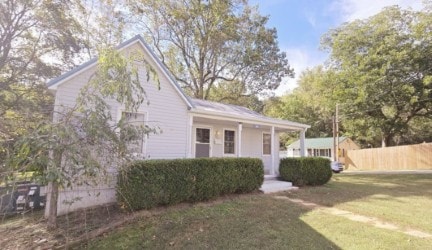 Building Photo - 301 Pierce St