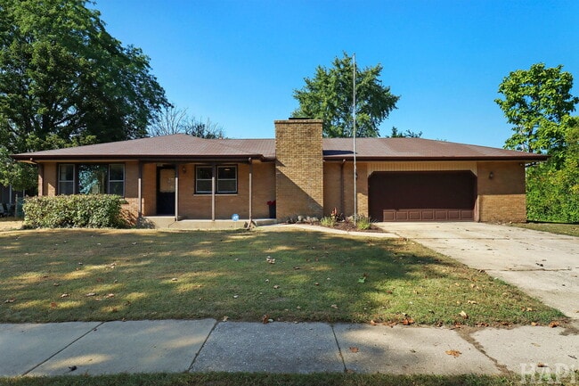 Primary Photo - 4012 Pleasant Valley Blvd