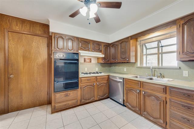 Building Photo - 1421 Meadow Ln