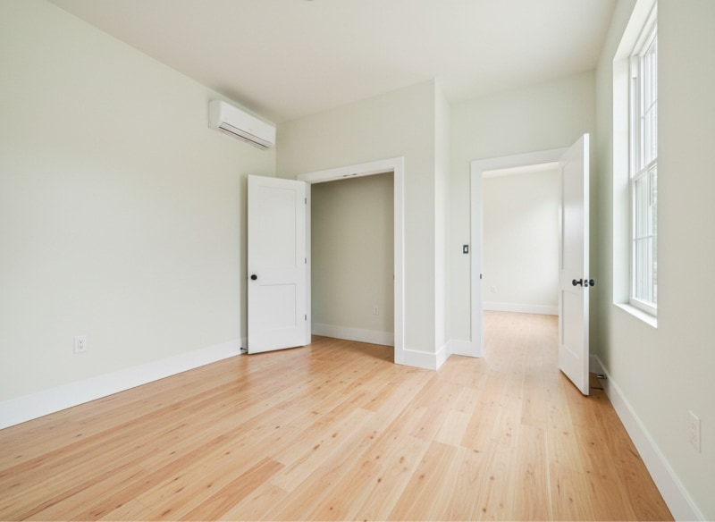 Building Photo - 110 8th St