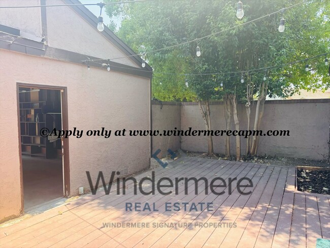 Building Photo - Charming 3-Bedroom Home in Prime West Sac ...