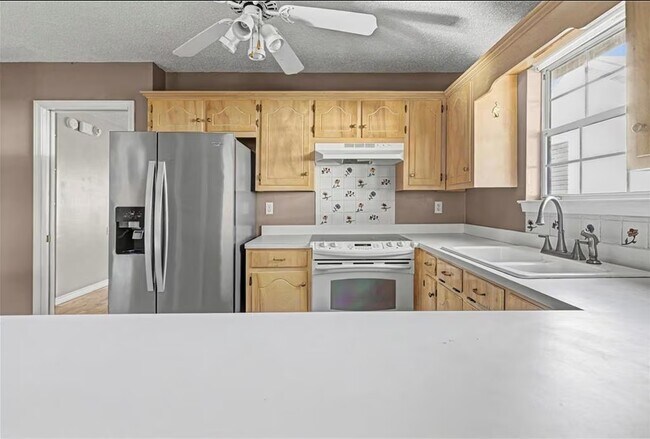 Building Photo - 6474B Cedar Bend Ct