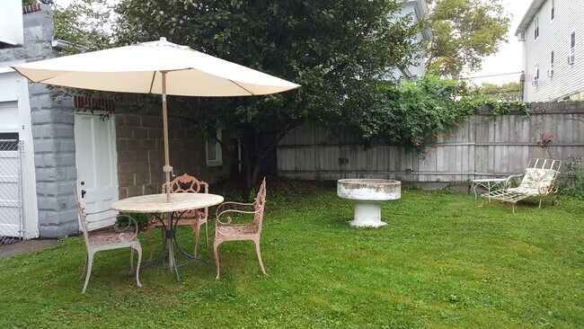 Building Photo - 82 Prospect St