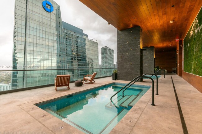 Building Photo - 1451 Brickell Ave