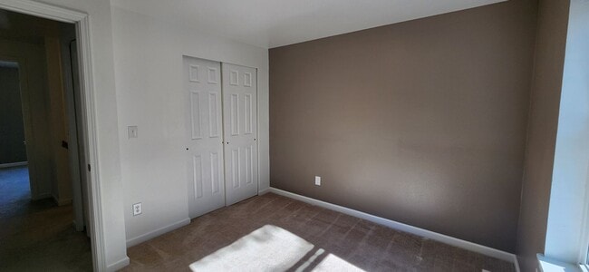 Building Photo - 3 bed 2.5 bath Single Family Home, Monroe ...