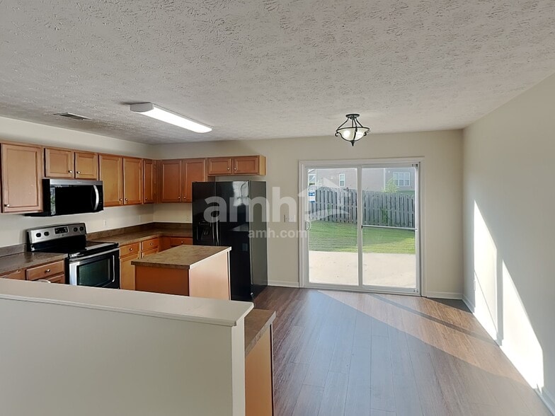 Building Photo - 334 Stewart Springs Dr