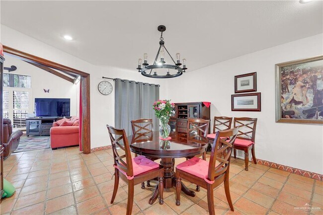 Building Photo - 24 Sunflower Ave