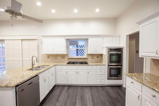 Building Photo - 16114 Shadybank Dr