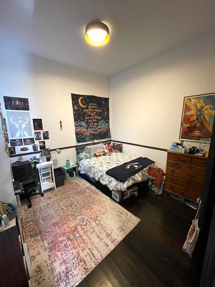 Building Photo - 79 Lloyd Ave