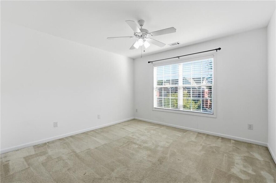 Building Photo - 903 Misty View Ct SW