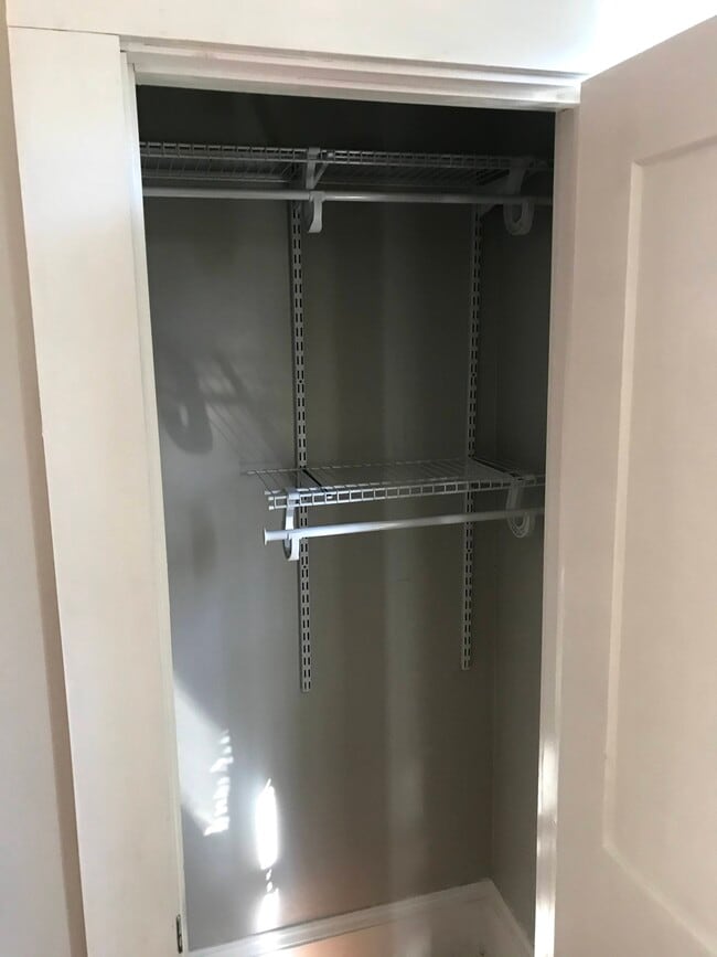 Building Photo - 604 Woodland St