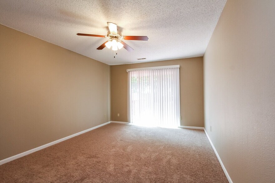 Building Photo - 7134 Karst Ct