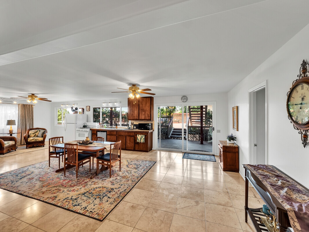 Building Photo - 68-1785-1785 Paakea St