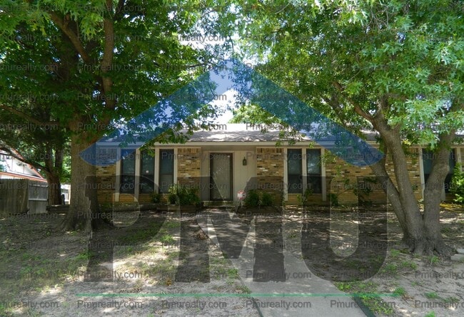 Building Photo - AVAILABLE BY 07/31/25!!!  Beautiful 3/2/2 ...