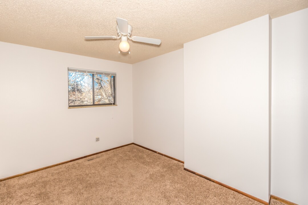 Bedroom 2 - 4482 North Grant Avenue