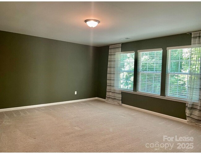 Building Photo - 141 W Morehouse Ave