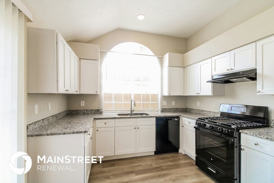 Building Photo - 1806 Courtside Pl Dr