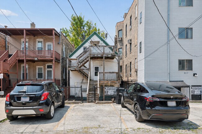 Building Photo - 919 S Bishop St