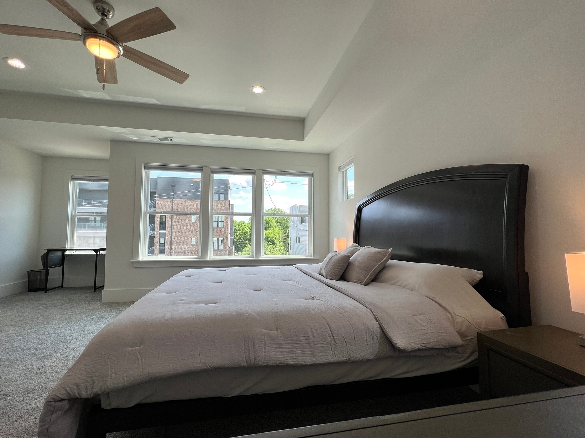 Building Photo - 1072 Zophi St