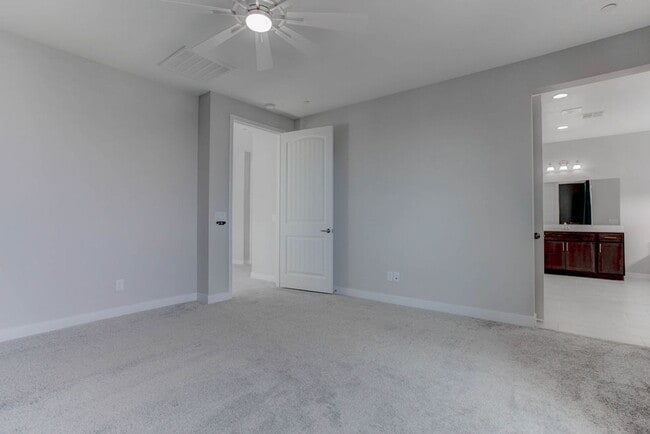 Building Photo - Stylish 3-Bed Home with Loft & EV Charger in Skye Canyon