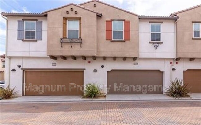 Building Photo - 40347 Calle Real