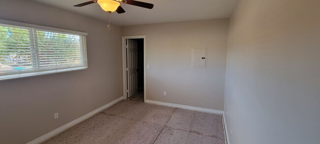 Building Photo - Private upstairs 2 bedroom 2 bath condo in...