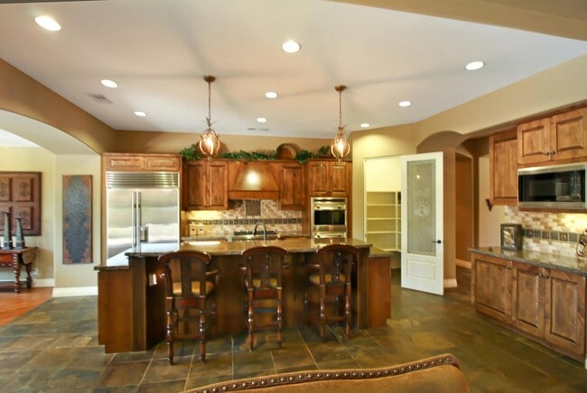 Building Photo - 81075 Giacomo Way
