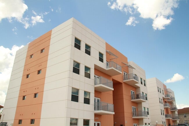Building Photo - 502 Shiloh Dr